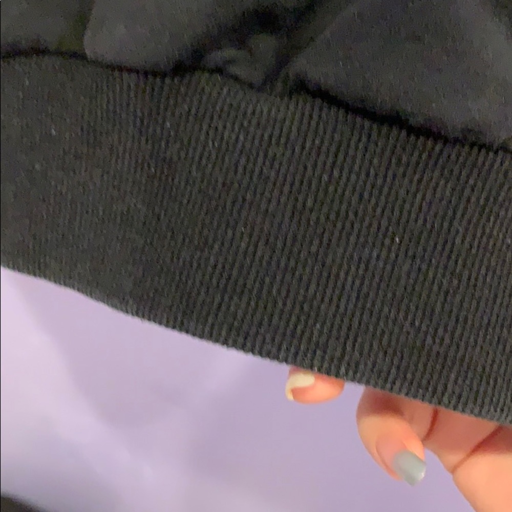 Pullover - Picture 3 of 3